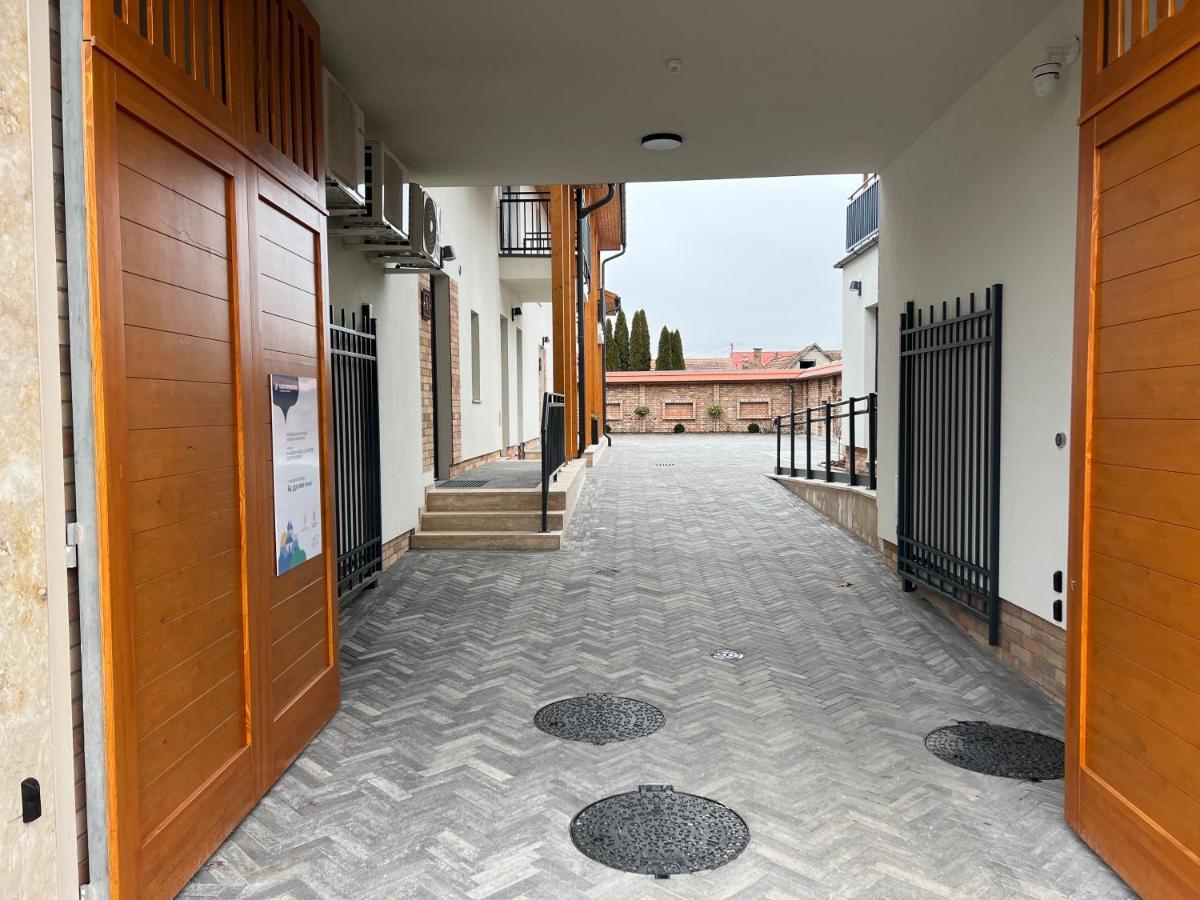 H11 Rooms Esztergom Exterior foto