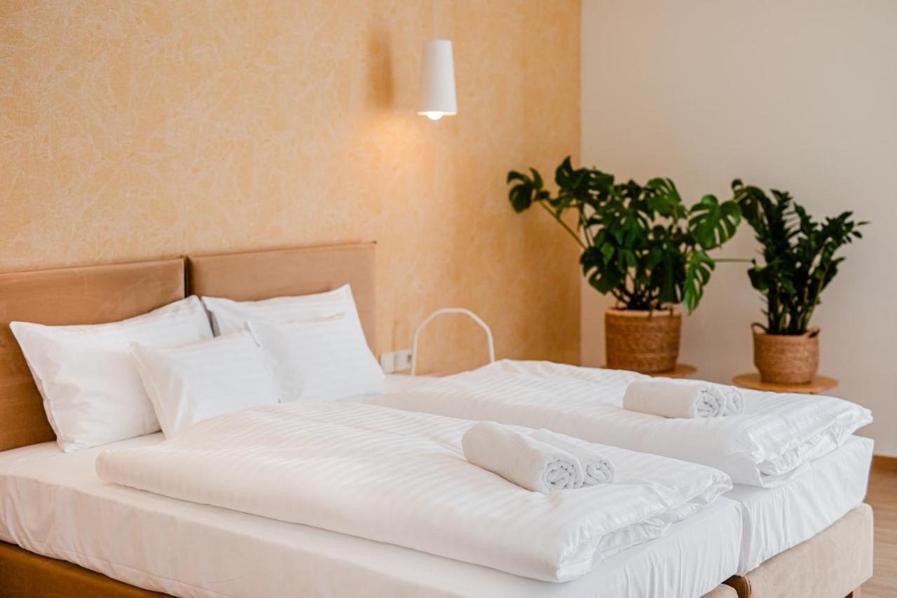 H11 Rooms Esztergom Exterior foto
