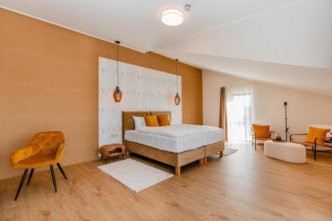 H11 Rooms Esztergom Exterior foto